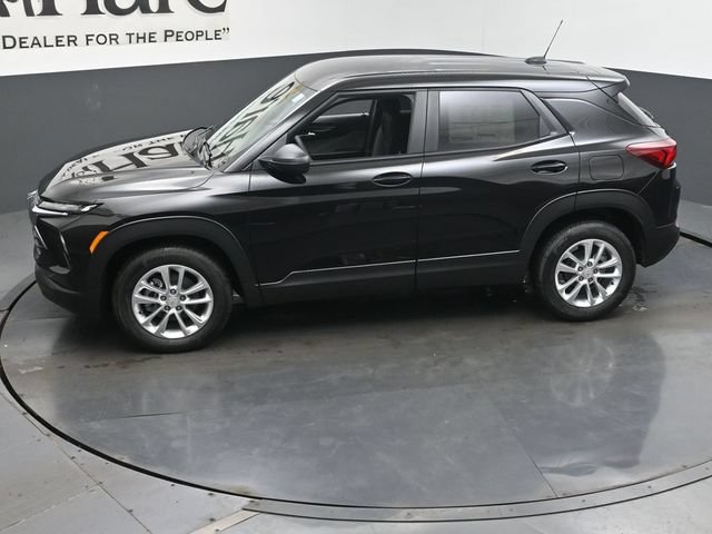 New 2026 Chevrolet TrailBlazer LS w/ LS Convenience Package FWD image 36