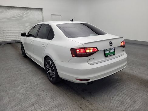 Used 2016 Volkswagen Jetta Sport image 5
