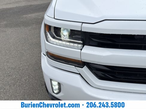 Used 2018 Chevrolet Silverado 1500 LT w/ All Star Edition image 38