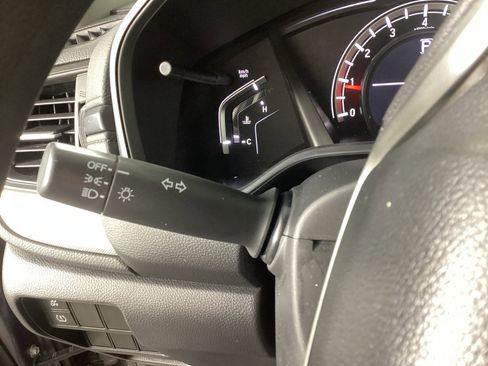 Used 2017 Honda CR-V LX image 19