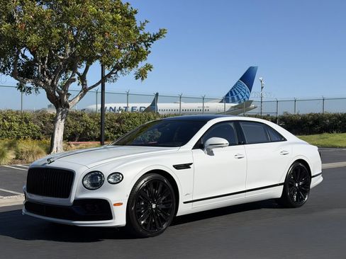 Used 2023 Bentley Flying Spur W12 AWD/4WD image 4