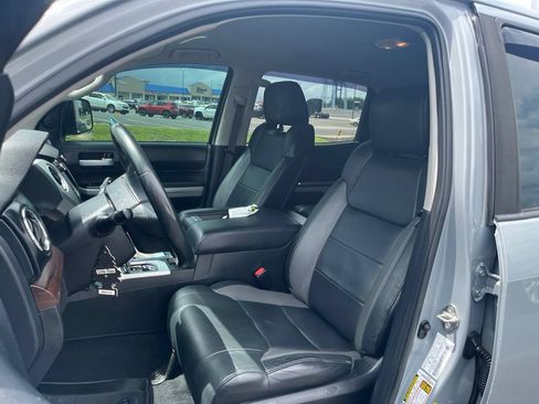 Used 2019 Toyota Tundra Limited w/ Limited Premium Package AWD/4WD image 23