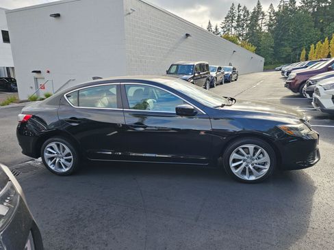 Used 2017 Acura ILX FWD image 8