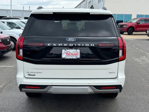 Certified 2025 Ford Expedition Max Platinum w/ Platinum Ultimate Package AWD/4WD image 4