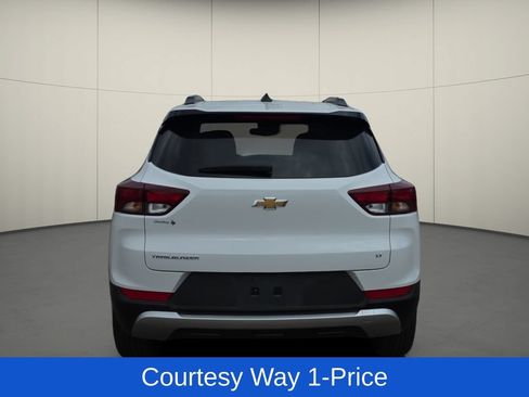 Used 2023 Chevrolet TrailBlazer LT FWD image 8