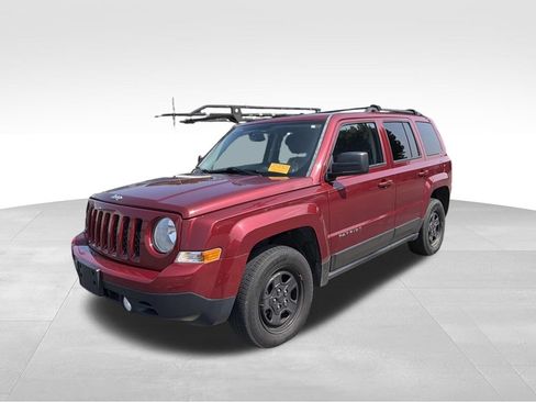 Used 2016 Jeep Patriot Sport w/ Power Value Group AWD/4WD image 6