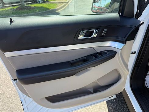 Used 2018 Ford Explorer 4WD image 7