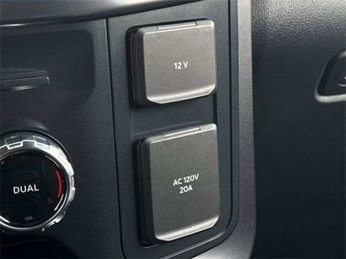 Used 2025 Ford F150 Raptor image 25