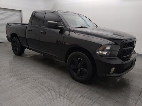 Used 2017 RAM 1500 Express w/ Black Ram 1500 Express Group image 11