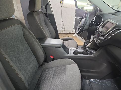 Used 2024 Chevrolet Equinox LT image 10