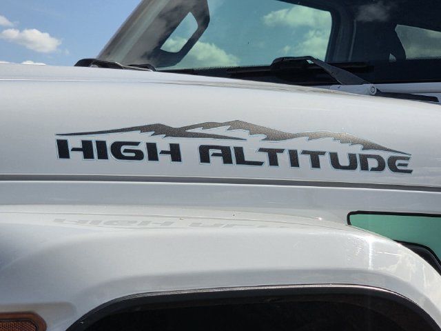 Used 2022 Jeep Gladiator Overland AWD/4WD image 31