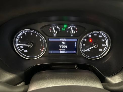 Used 2024 Buick Enclave Essence w/ Experience Buick Package AWD/4WD image 14