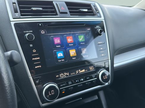 Used 2018 Subaru Outback 2.5i Premium AWD/4WD image 18