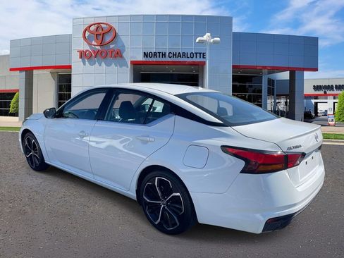 Used 2023 Nissan Altima 2.5 SR FWD image 6