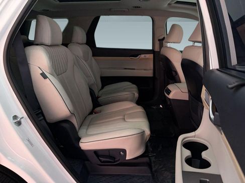 Used 2023 Hyundai Palisade Limited w/ Cargo Package FWD image 30