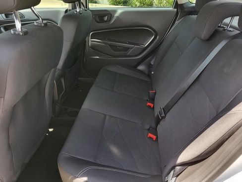 Used 2019 Ford Fiesta SE image 11