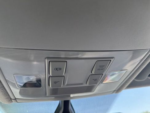Used 2023 Volkswagen Tiguan S FWD image 20