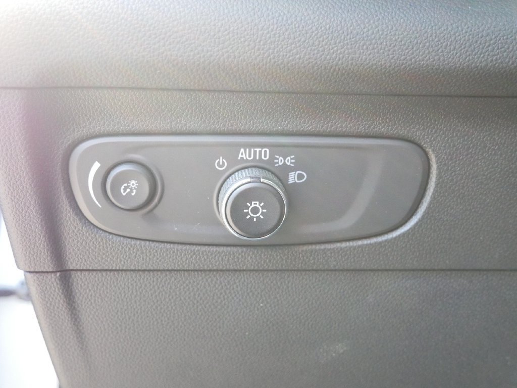 Used 2023 Buick Envision Preferred AWD/4WD image 16