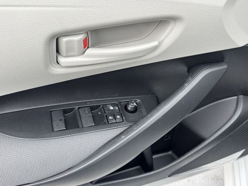 New 2026 Toyota Corolla LE image 18