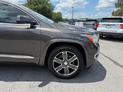 Used 2019 GMC Acadia Denali w/ Technology Package FWD image 44