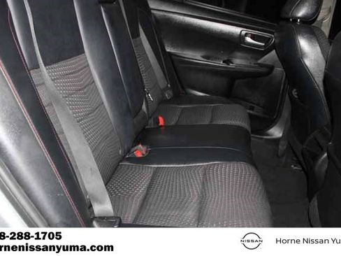 Used 2015 Toyota Camry SE FWD image 7