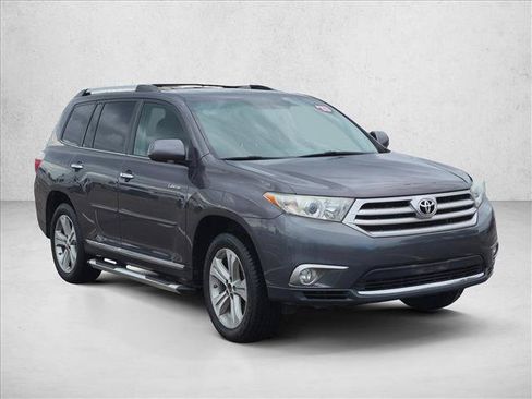Used 2013 Toyota Highlander Limited AWD/4WD image 3
