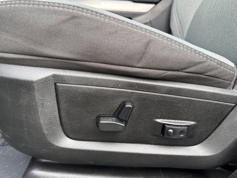 Used 2024 RAM 2500 Big Horn w/ Off Road Package image 14