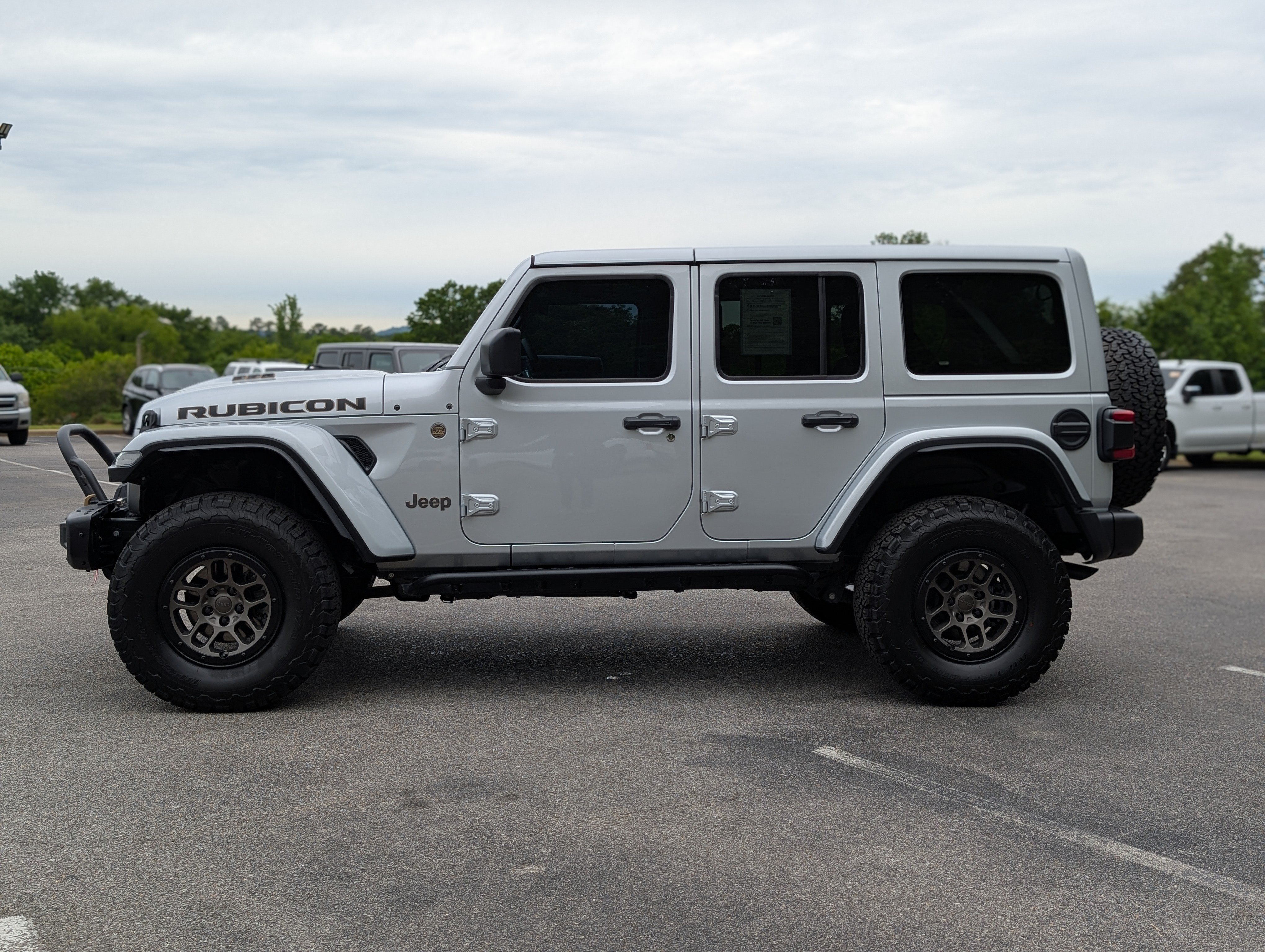 Used 2023 Jeep Wrangler Unlimited Rubicon 392 w/ Xtreme Recon 35" Tire Package AWD/4WD image 6