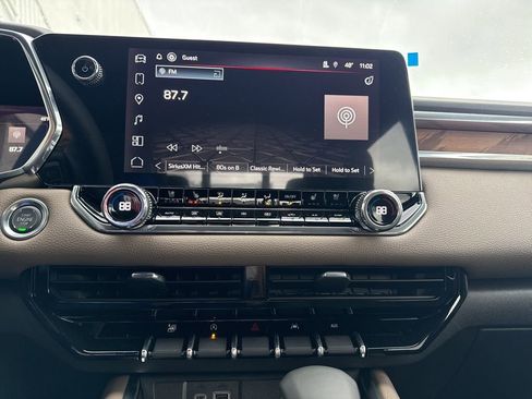 New 2026 GMC Canyon Denali w/ LPO, Denali Black Edition image 12