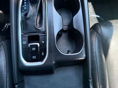 Used 2019 Hyundai Santa Fe Limited FWD image 22