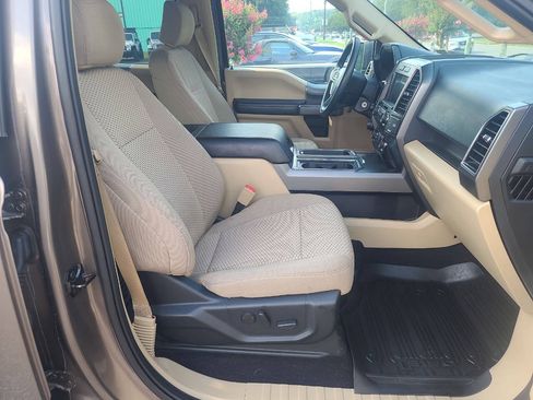 Used 2020 Ford F150 XLT w/ Equipment Group 302A Luxury AWD/4WD image 38