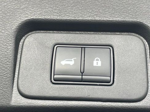 Used 2025 Nissan Rogue SV w/ Rock Creek Premium Package image 22