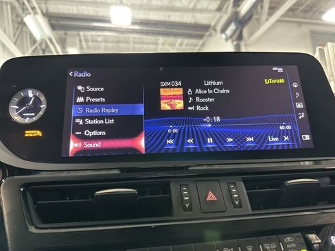 Used 2022 Lexus ES 300h F Sport image 61