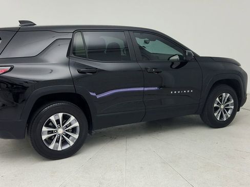 Used 2025 Chevrolet Equinox LT w/ Safety and Technology Package image 8