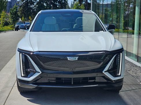 New 2026 Cadillac Lyriq Sport AWD/4WD image 8