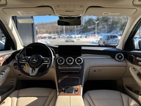 Certified 2022 Mercedes-Benz GLC 300 4MATIC image 25
