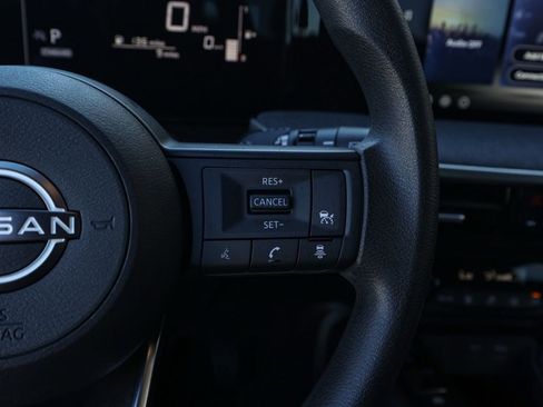 Used 2026 Nissan Kicks SV image 27