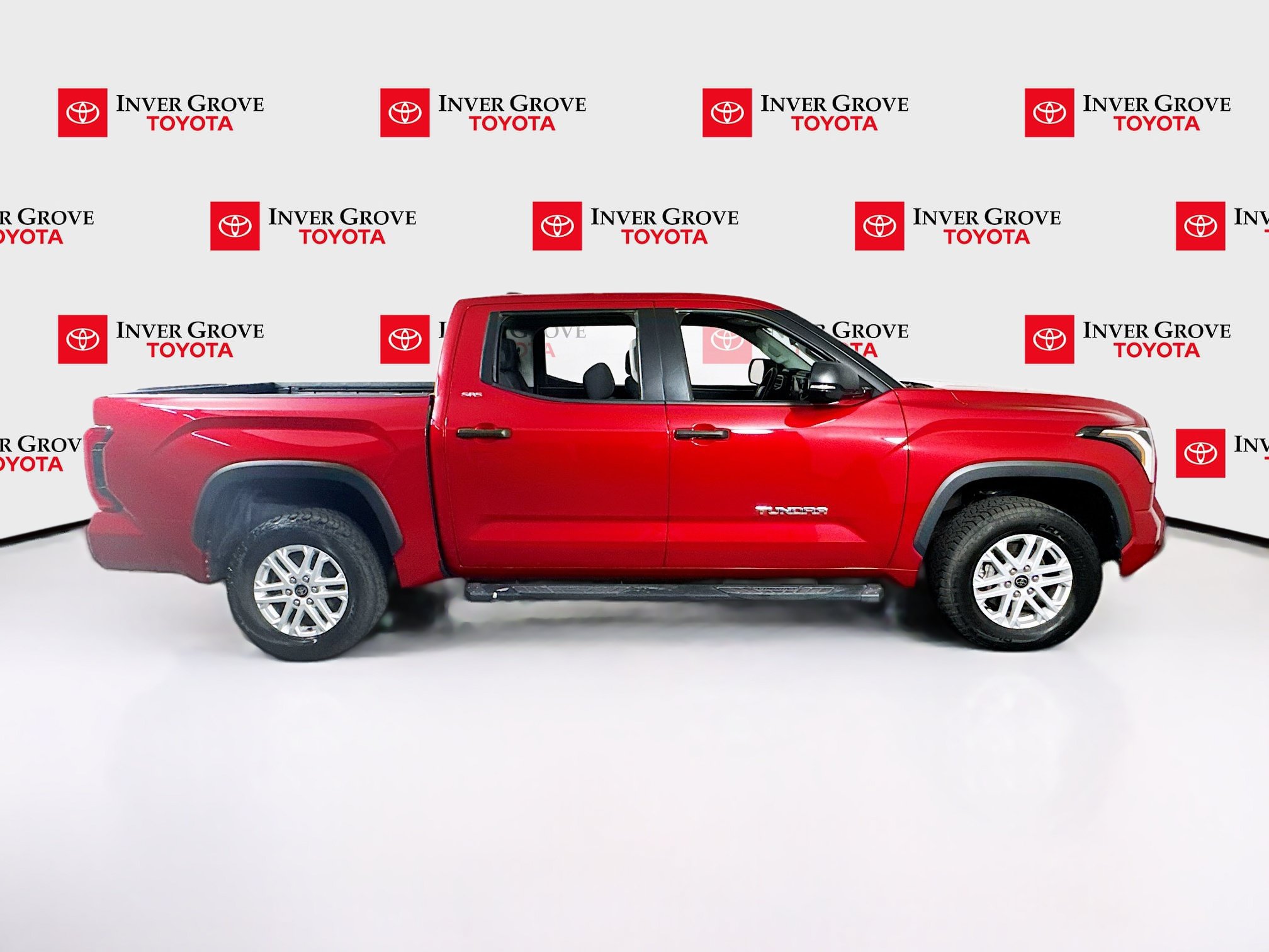 Used 2024 Toyota Tundra SR5 w/ SR5 Convenience Package AWD/4WD image 4
