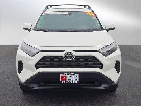 Used 2025 Toyota RAV4 XLE image 8