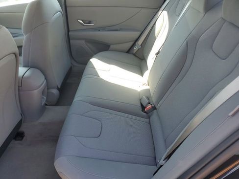 New 2026 Hyundai Elantra SE image 12