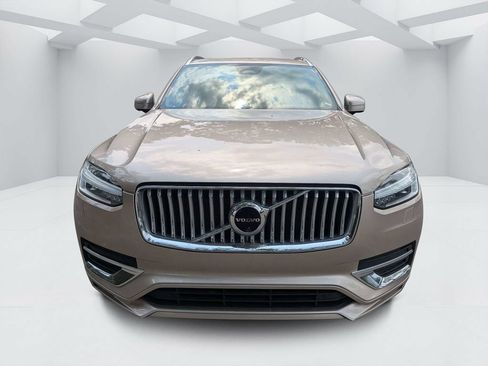 Certified 2023 Volvo XC90 B5 Plus w/ Protection Package Premier AWD/4WD image 8