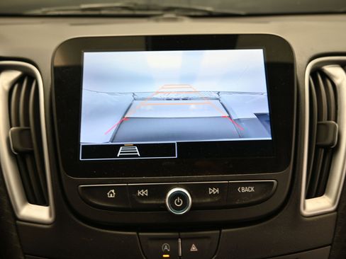 Used 2024 Chevrolet Malibu LT image 16