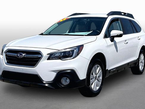 Used 2019 Subaru Outback 2.5i Premium AWD/4WD image 1