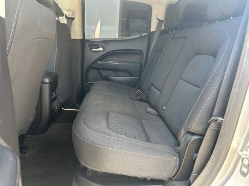 Used 2018 Chevrolet Colorado LT w/ Safety Package image 13