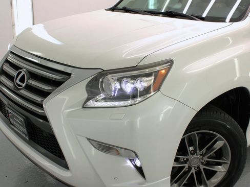 Used 2017 Lexus GX 460 Premium image 17