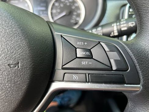 Used 2020 Nissan Kicks S FWD image 20