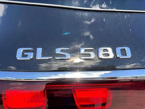 New 2026 Mercedes-Benz GLS 580 4MATIC image 28