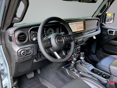 New 2026 Jeep Wrangler Unlimited Rubicon AWD/4WD image 6