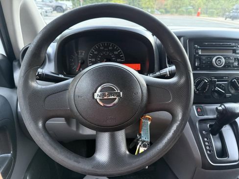 Used 2017 Nissan NV200 S image 22