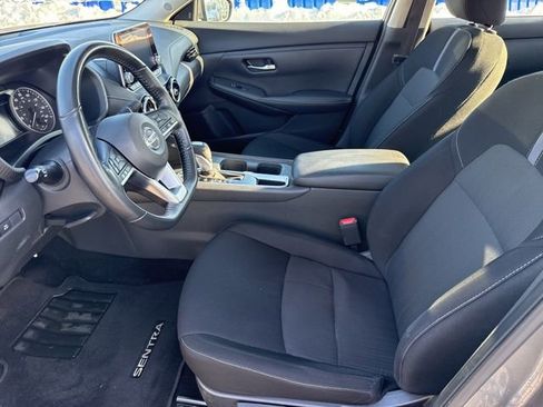 Used 2022 Nissan Sentra SV w/ Lighting Package image 21